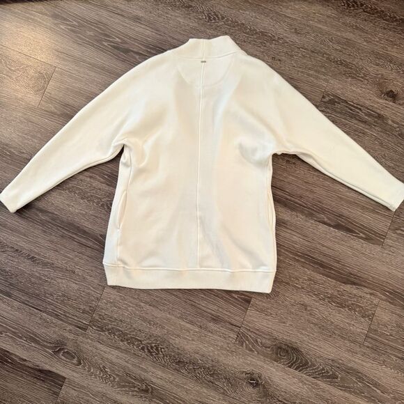 Ugg Open Cardigan/Sweatshirt - Picture 7 of 7